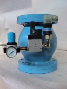 PREMAFLEX pinch valve complete with control unit for pneumatic operation of the valve